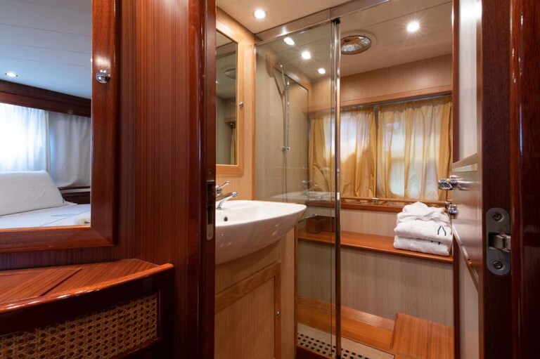 50c079a8-e11a-40be-a766-91ee36253441