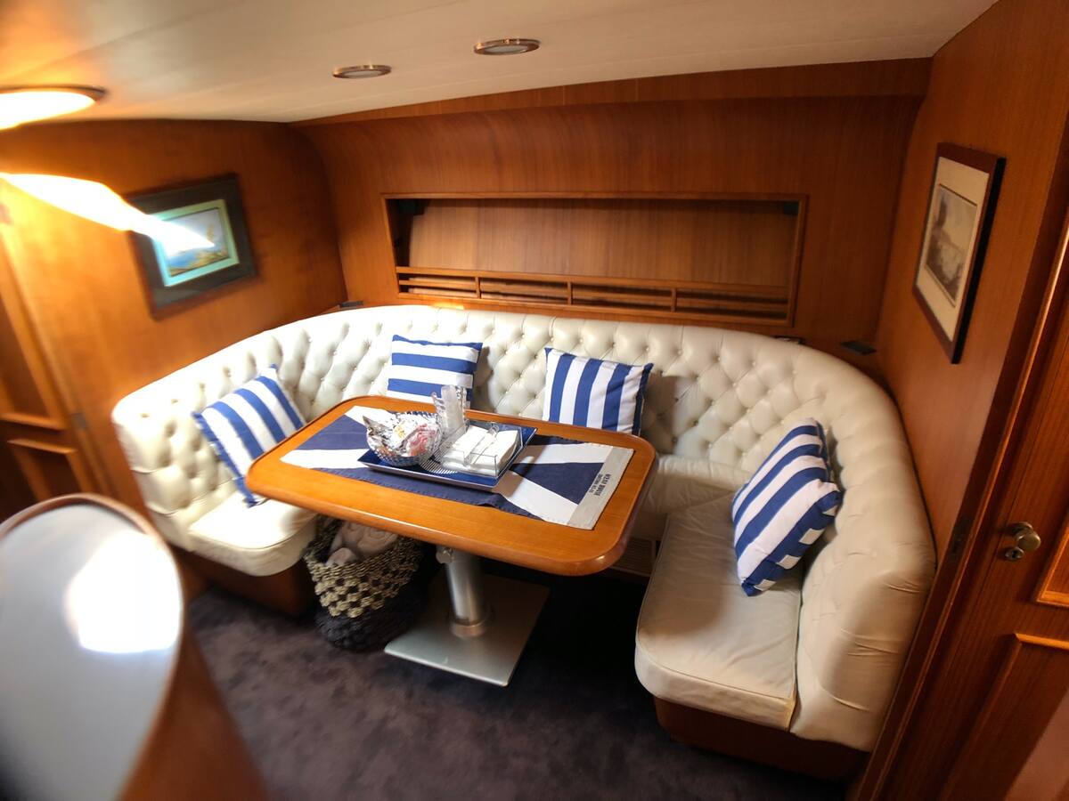 1c71486f-c253-4fcb-a923-1fb34939c911